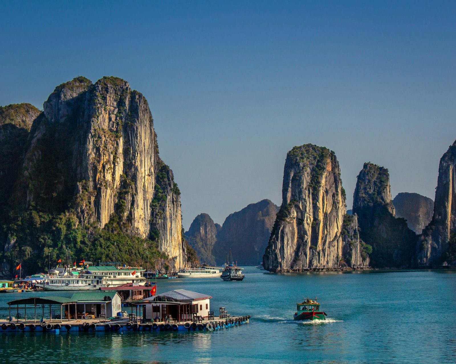Vietnam Halong Bay Cruise